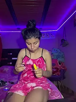 Snapshot of anny__18 chatting on November 8, 2025, 2:01 am anny 18 online show from November 8, 2025, 2:01 am