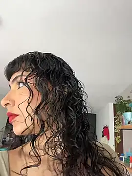 SugarTroubl33 online show from April 10, 2026, 2:22 pm