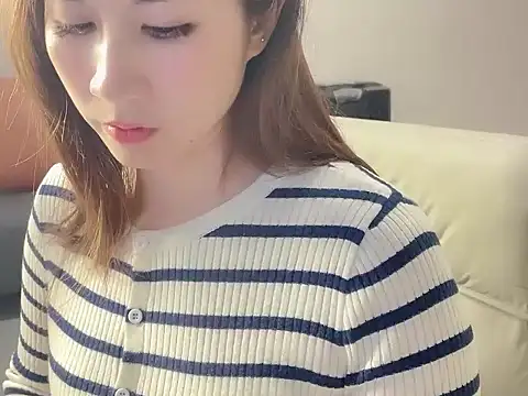 lvy-002 online show from November 28, 2025, 11:35 am