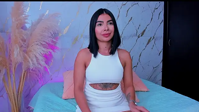 Snapshot of Julig01 chatting on February 21, 2026, 9:38 pm Julig01 online show from February 21, 2026, 9:38 pm