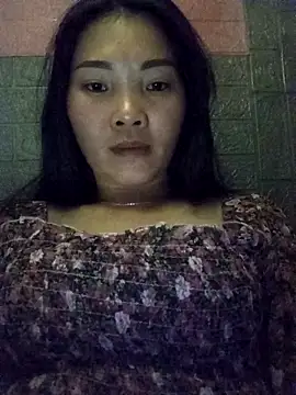 Lovebaby-love online show from December 1, 2025, 3:17 pm