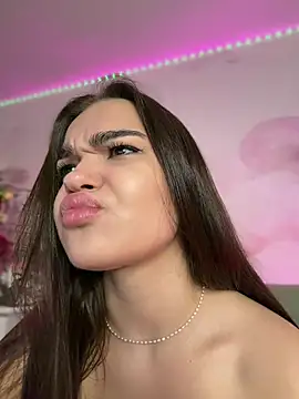 Snapshot of BabyShy- chatting on March 5, 2026, 12:17 am BabyShy- online show from March 5, 2026, 12:17 am