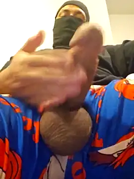 Uncutbrowncock online show from May 11, 2026, 9:26 am