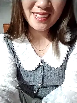 Snapshot of emini-xx chatting on March 2, 2026, 6:03 am emini-xx online show from March 2, 2026, 6:03 am