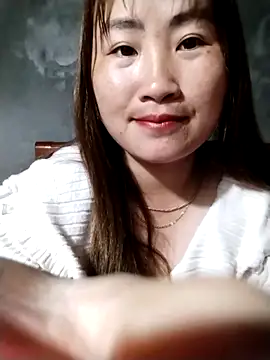 Snapshot of emini-xx chatting on April 1, 2026, 6:03 am emini-xx online show from April 1, 2026, 6:03 am