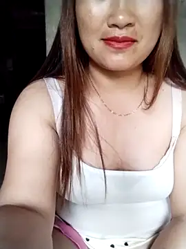 Snapshot of emini-xx chatting on April 10, 2026, 10:31 am emini-xx online show from April 10, 2026, 10:31 am