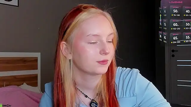 Snapshot of AngelWisee chatting on June 12, 2026, 3:05 am AngelWisee online show from June 12, 2026, 3:05 am