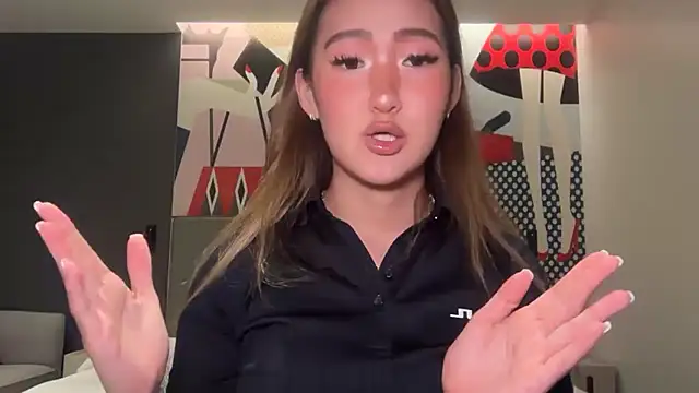 Snapshot of AlishaCheng chatting on June 25, 2026, 1:04 pm AlishaCheng online show from June 25, 2026, 1:04 pm