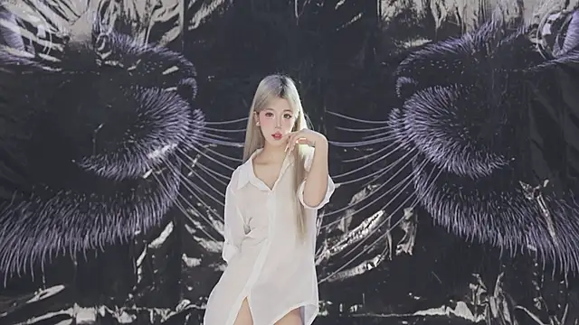 sweetgirls888 online show from April 8, 2026, 12:21 am