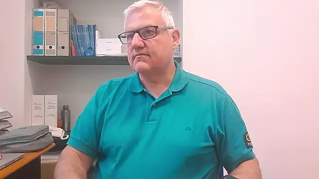 Snapshot of Diegoriv71 chatting on June 4, 2026, 6:52 am Diegoriv71 online show from June 4, 2026, 6:52 am