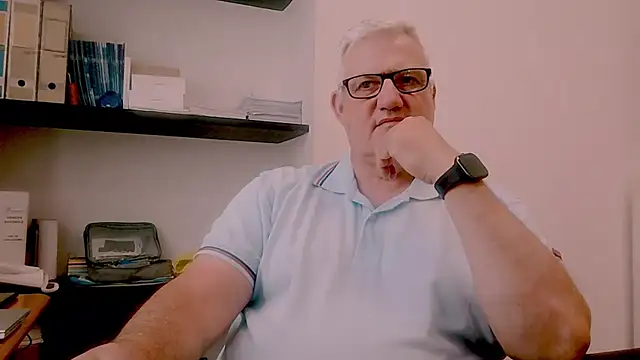 Snapshot of Diegoriv71 chatting on June 16, 2026, 1:25 pm Diegoriv71 online show from June 16, 2026, 1:25 pm