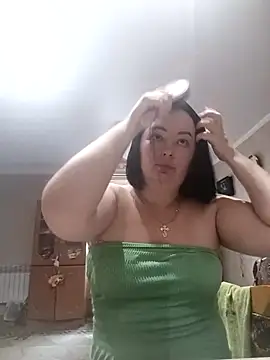 Snapshot of Sunny_Isles_Beach chatting on November 8, 2025, 6:13 am Sunny Isles Beach online show from November 8, 2025, 6:13 am