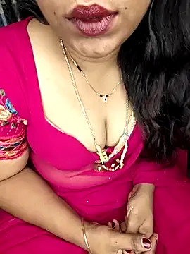 shreyareddy99 online show from May 12, 2026, 4:48 pm