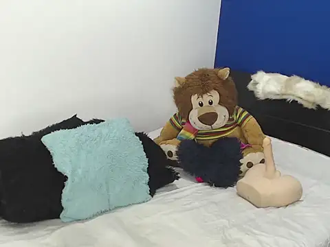 EmmilyConnor online show from February 28, 2026, 1:56 pm