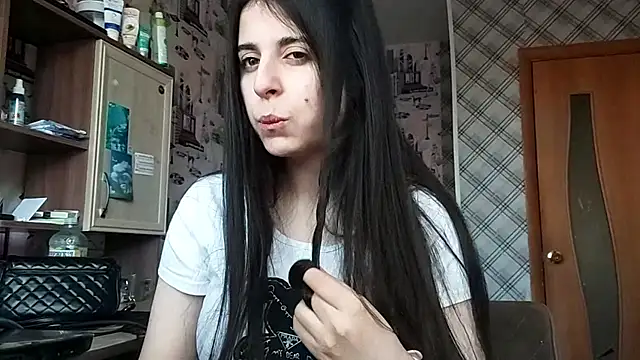 Snapshot of Lina_rix chatting on December 5, 2025, 3:04 am Lina rix online show from December 5, 2025, 3:04 am