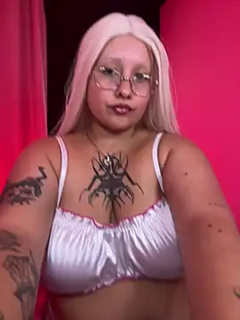 pinkbaddie777 online show from August 3, 2026, 10:46 pm