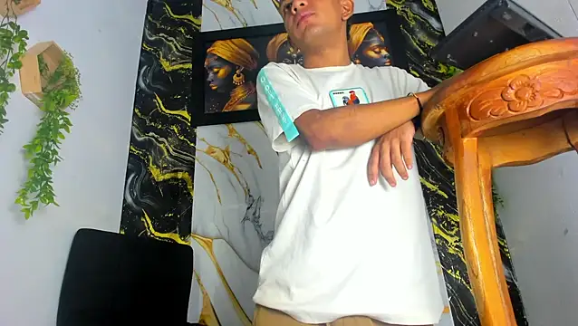 Snapshot of wild_best chatting on February 20, 2026, 1:55 pm wild best online show from February 20, 2026, 1:55 pm