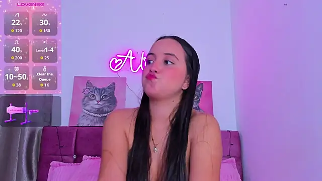 alissonsweet18 online show from May 15, 2026, 1:07 pm