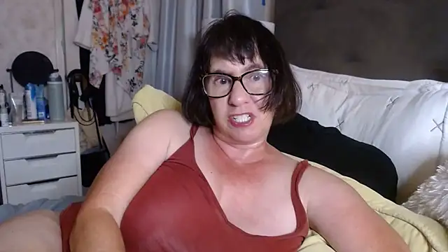 Snapshot of BigbustedBrenda chatting on May 30, 2026, 1:03 am BigbustedBrenda online show from May 30, 2026, 1:03 am