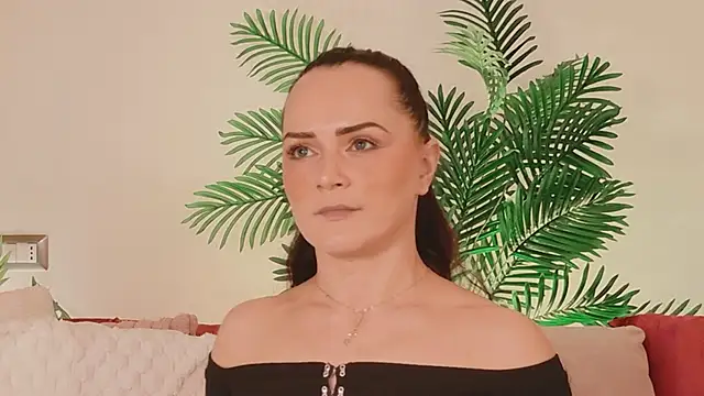 SiennaRosse online show from March 11, 2026, 9:21 pm