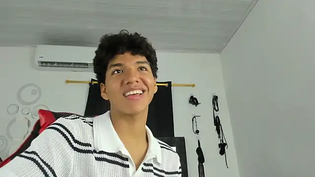 Maximiliano Khalil online show from November 22, 2025, 7:02 pm