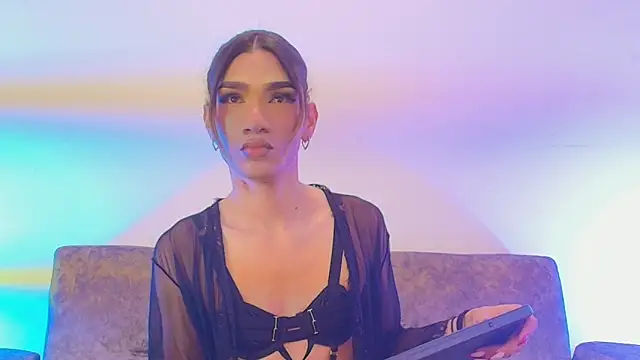 Snapshot of FernandaFox_ chatting on March 24, 2026, 3:44 am FernandaFox online show from March 24, 2026, 3:44 am