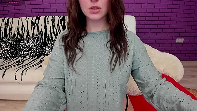 Snapshot of GlowMimi chatting on February 4, 2026, 4:46 pm GlowMimi online show from February 4, 2026, 4:46 pm