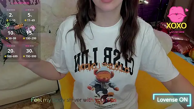 GlowMimi online show from May 25, 2026, 3:51 pm