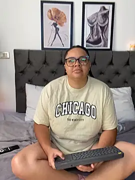 Snapshot of Gemini_Lanzo chatting on November 4, 2025, 1:10 pm Gemini Lanzo online show from November 4, 2025, 1:10 pm