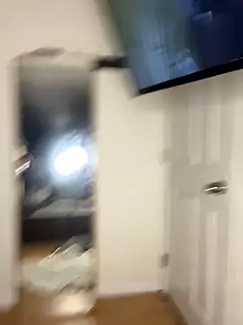 Snapshot of sluttyAlly21_ chatting on October 28, 2025, 8:40 am sluttyAlly21 online show from October 28, 2025, 8:40 am