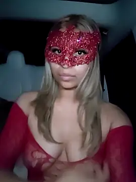 Snapshot of sluttyAlly21_ chatting on December 2, 2025, 6:08 am sluttyAlly21 online show from December 2, 2025, 6:08 am