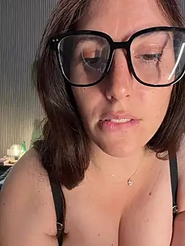 MysteryGirl   online show from May 29, 2026, 7:28 am