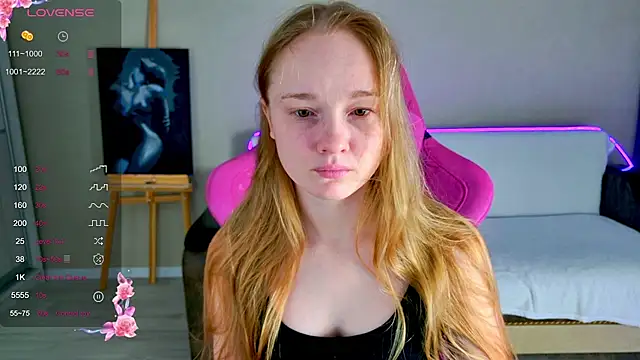 Snapshot of Shawty_Mia chatting on February 19, 2026, 7:21 pm Shawty Mia online show from February 19, 2026, 7:21 pm