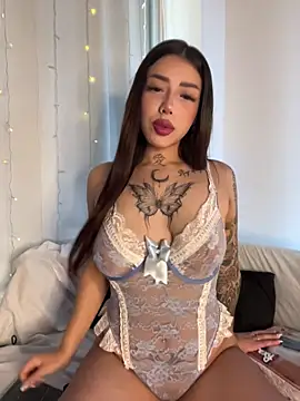 AshleyWinslow online show from April 3, 2026, 2:48 pm