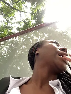 milarain online show from March 5, 2026, 7:43 pm