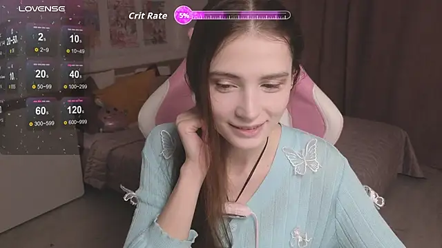 Hana Flo  online show from November 18, 2025, 2:54 pm