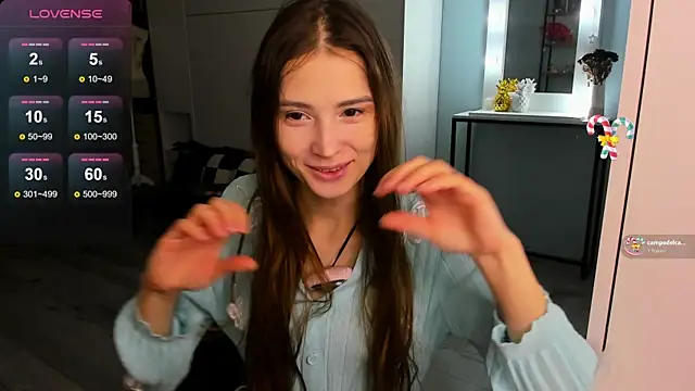 Hana Flo  online show from December 18, 2025, 2:12 pm