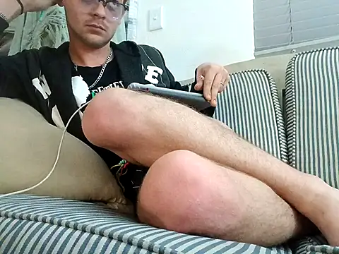 THOMMONSTER5299 online show from November 18, 2025, 9:52 pm