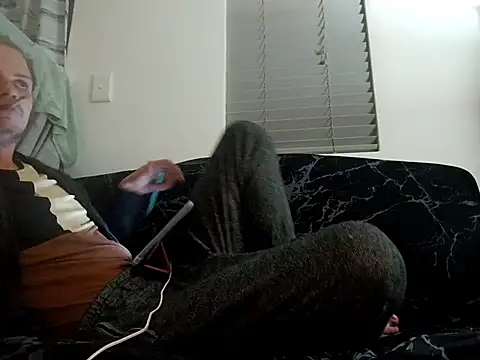 THOMMONSTER5299 online show from November 26, 2025, 12:55 am