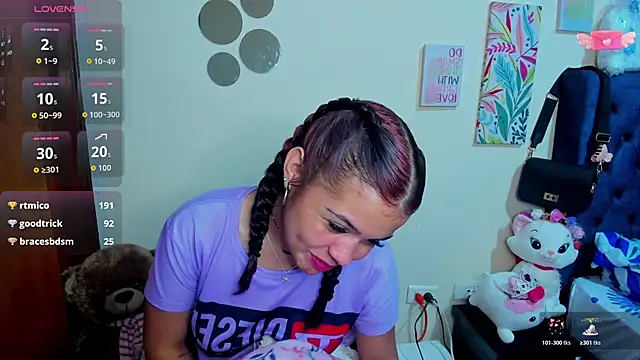 Emma boo online show from November 18, 2025, 3:12 am