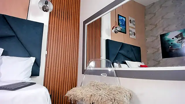 Ivy Spicy online show from March 16, 2026, 7:51 pm