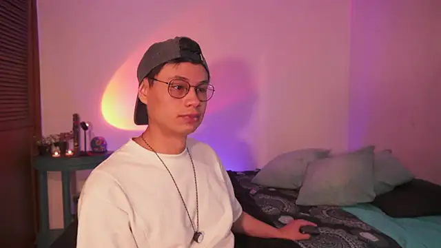 estmonnn online show from February 15, 2026, 3:25 am