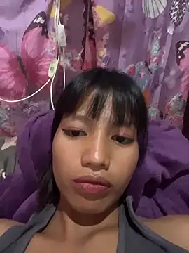 Snapshot of hottiebabe23 chatting on November 21, 2025, 5:50 am hottiebabe23 online show from November 21, 2025, 5:50 am