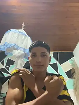 Snapshot of Abismo523 chatting on October 30, 2025, 3:41 am Abismo523 online show from October 30, 2025, 3:41 am