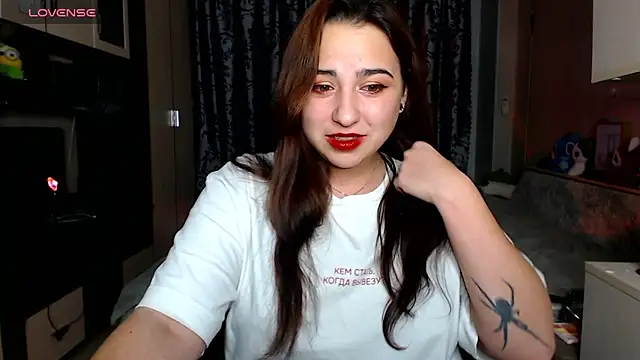 Snapshot of erica__mills chatting on November 4, 2025, 9:14 pm erica mills online show from November 4, 2025, 9:14 pm