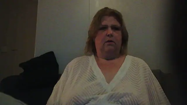 Sylviastar46 online show from February 21, 2026, 9:16 pm