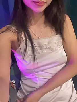 trinhvutrinh online show from April 8, 2026, 1:05 am