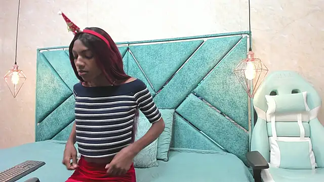 EXOTIC TRANS online show from November 24, 2025, 11:43 am