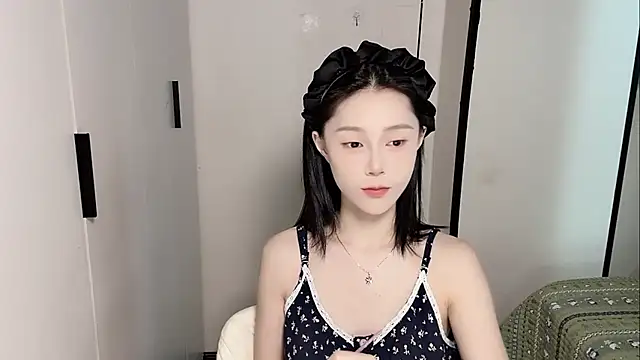 yuyu-33 online show from July 28, 2026, 2:18 am