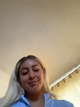 Snapshot of Elina_Hills chatting on January 18, 2026, 6:34 pm Elina Hills online show from January 18, 2026, 6:34 pm